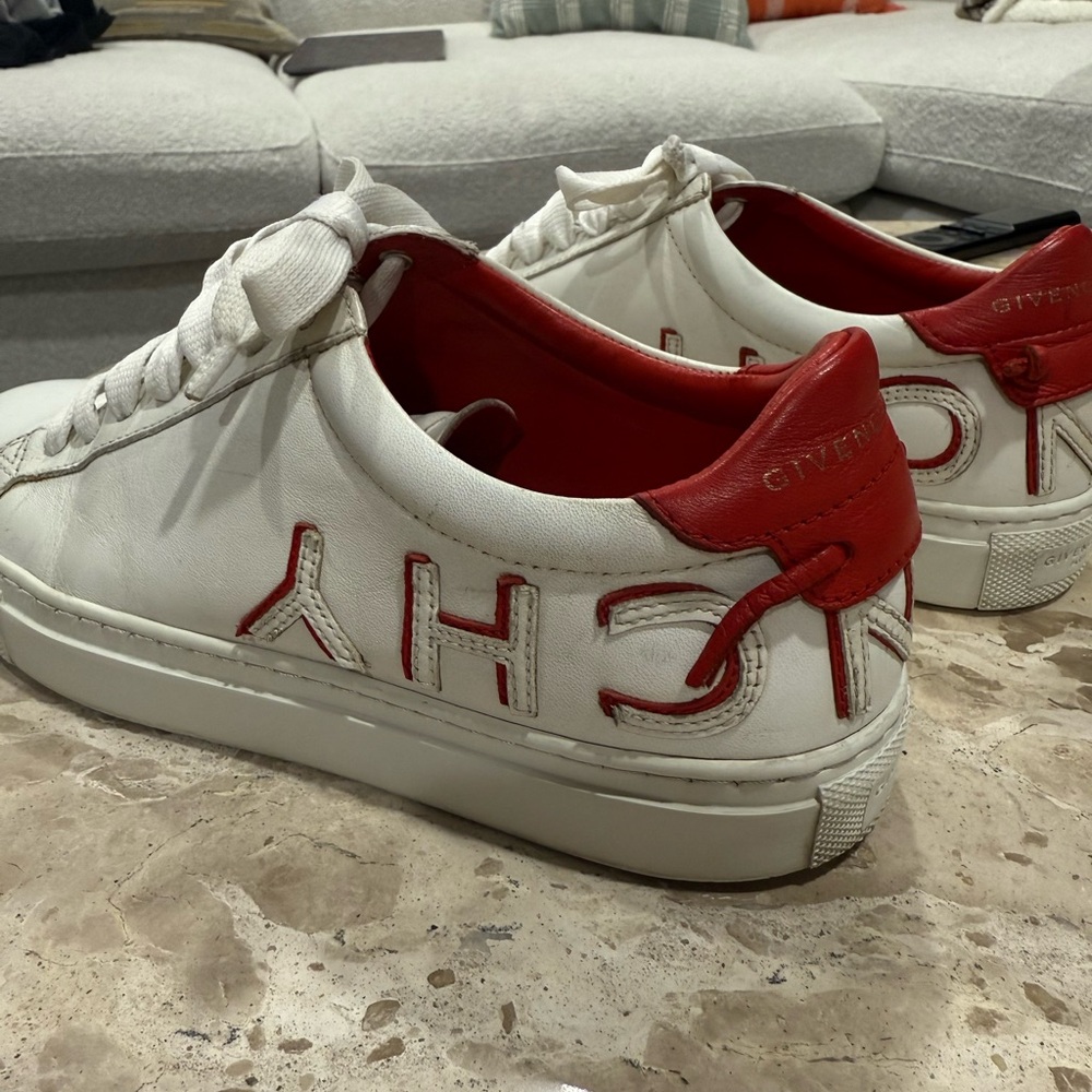 Women's White and Red Sneakers Givenchy - Picture 4 of 11